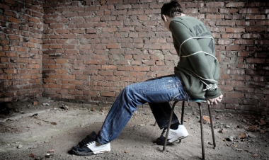 Naməlum İvandan gizli mesaj: “Bizi girov saxlayırlar” -