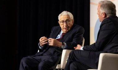 “Ukrayna ərazilərinin ruslara güzəştə gedilməsi mümkün deyil” –