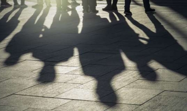 Başı ilə deyil, ayağı ilə düşünənlər