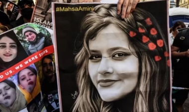 Məhsa Əmininin atası: “Məni qızımın meyitinə də yaxın buraxmadılar”