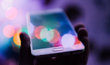 Mobil telefonlardan qiymətli metalı necə çıxarırlar…