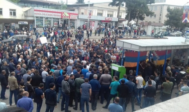 Ermənilər ümidsizlik içində