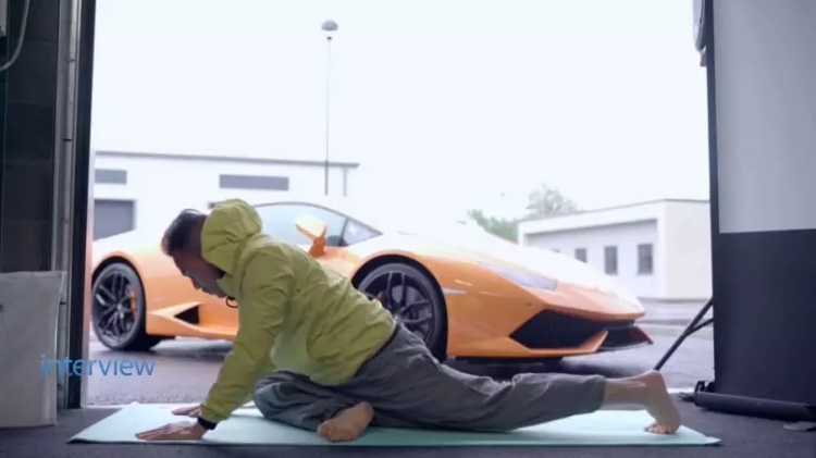 “Lamborghini”li yoqa ustadı: heyranlıq, həsəd, təəccüb -