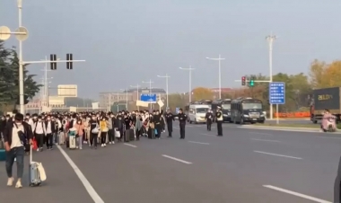 Çində 600 min insan “əsir” edildi -