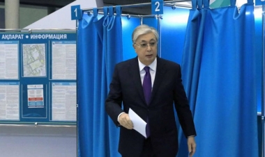 Tokayev rəsmən Prezident elan edildi