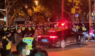 Çində COVID üsyanı: əhali küçələrə axışır