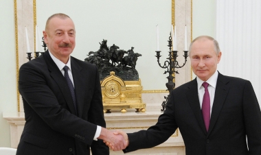 Putindən Əliyevə: “Bizim etimada və yoldaşlığa əsaslanan münasibətlərimiz...”