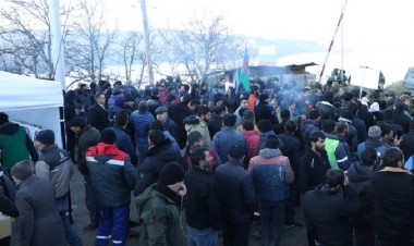 Tarix təkrarlanır -