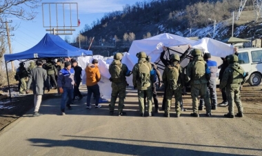 Krımda olar, Xankəndidə yox?