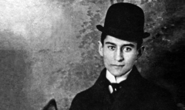 Kafkanın dönən başı