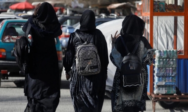 Onlar dünyadan qopur -