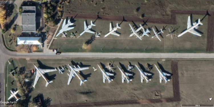 Rusiya aerodromları bombalanıb