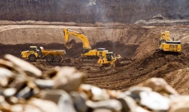 Azərbaycanda faydalı qazıntı yataqları hərraca çıxarılır