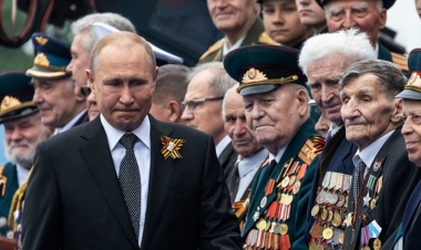 SSRİ-nin 100 illiyinə “yeni imperiya” hədiyyəsi və dəfn edilən ambisiya