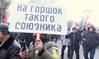 Paşinyandan Putinə “əzələ nümayişi”