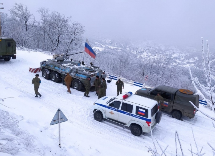 Rus maşınlarında erməni separatçılarına silah daşına bilərmi?