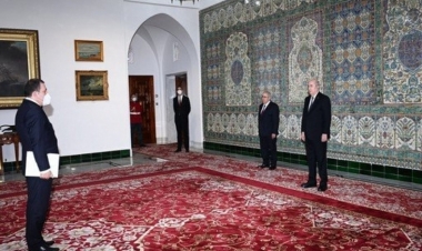 Azərbaycan səfiri etimadnaməsini Əlcəzair Prezidentinə təqdim edib