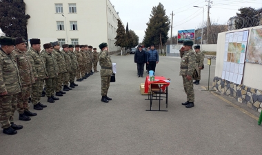 Quru Qoşunları komandanı komanda-qərargah təlimini izləyib -