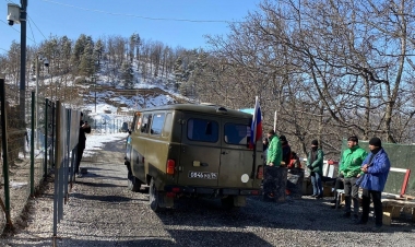Rusların 16 avtomobili Xankəndi-Laçın yolundan keçib